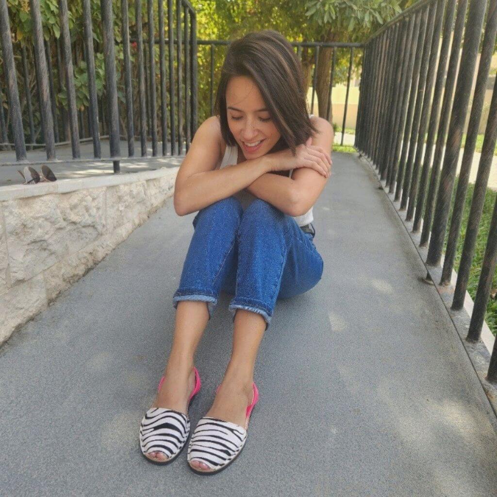 Classic Avarca in Zebra Neon - Shoeq