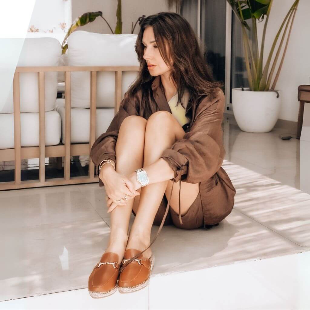 Espadrille Mule in Tan - Shoeq