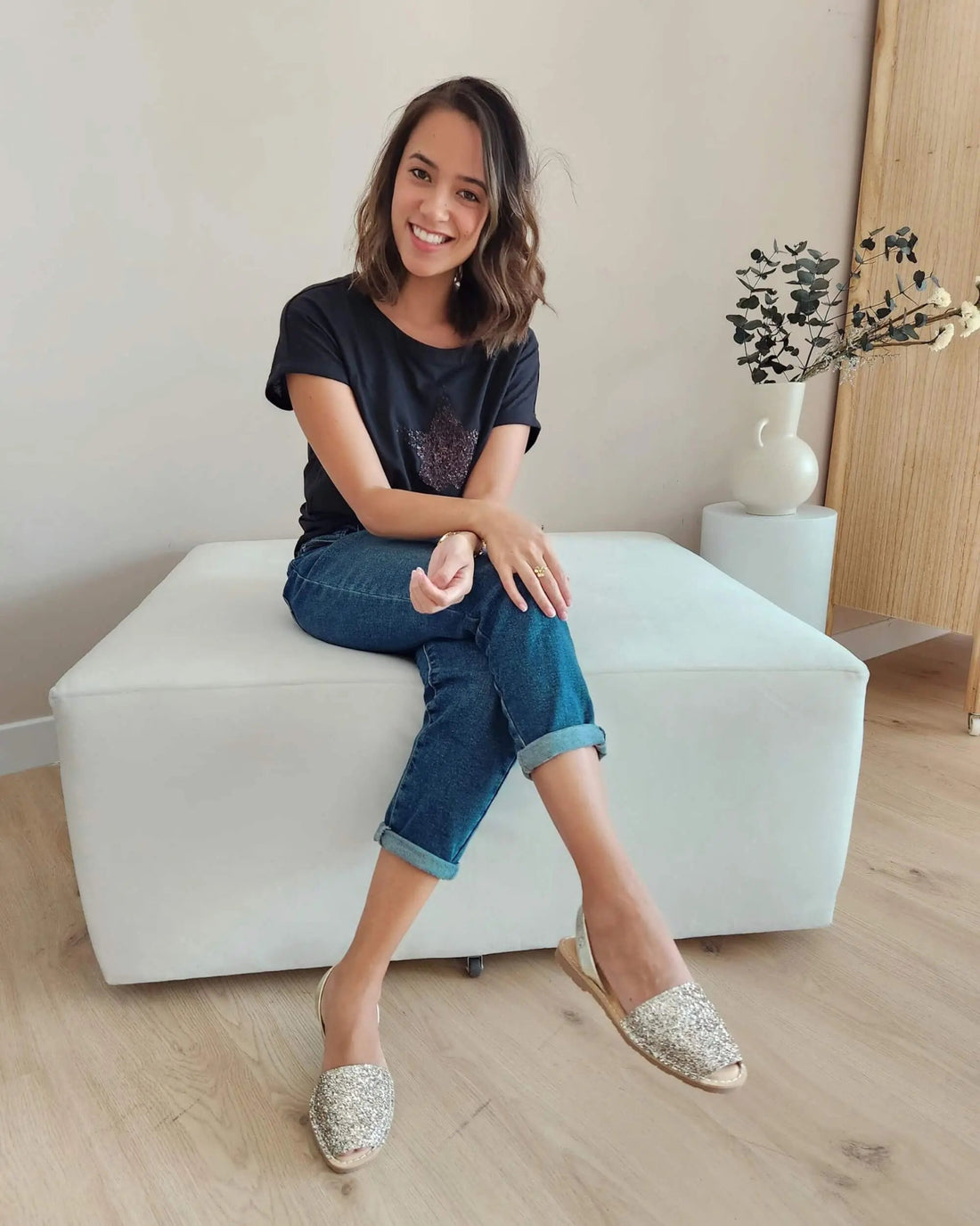 Luxe Avarca champagne glitter flat shoes memory foam Dubai