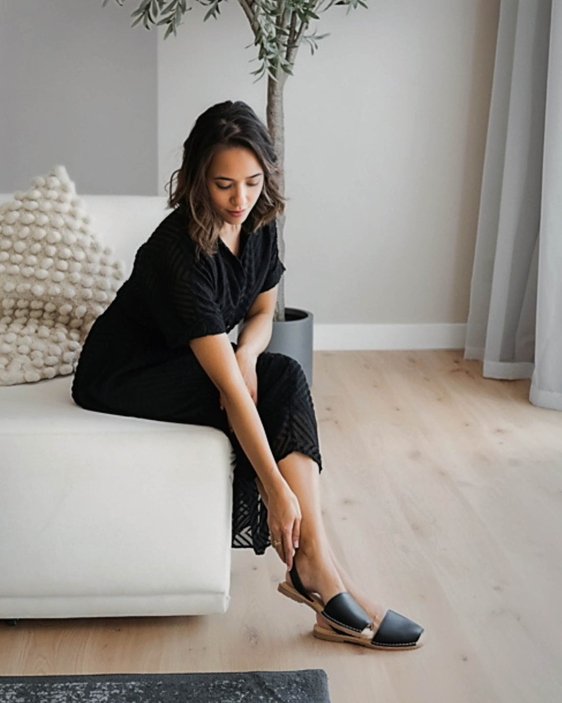 Luxe Avarca charcoal black flat shoes memory foam Dubai