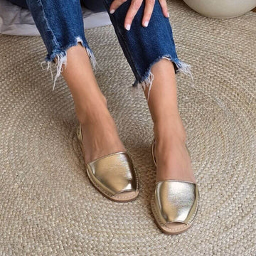 Luxe Premium Avarca in Gold (Vegan) - Shoeq