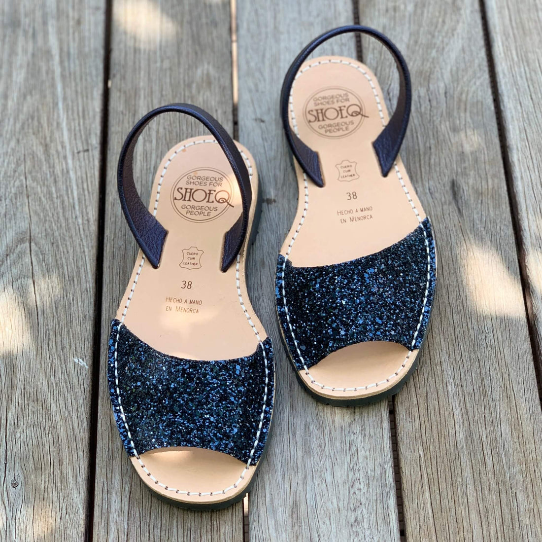 Peekaboo Avarca in Navy Glitter