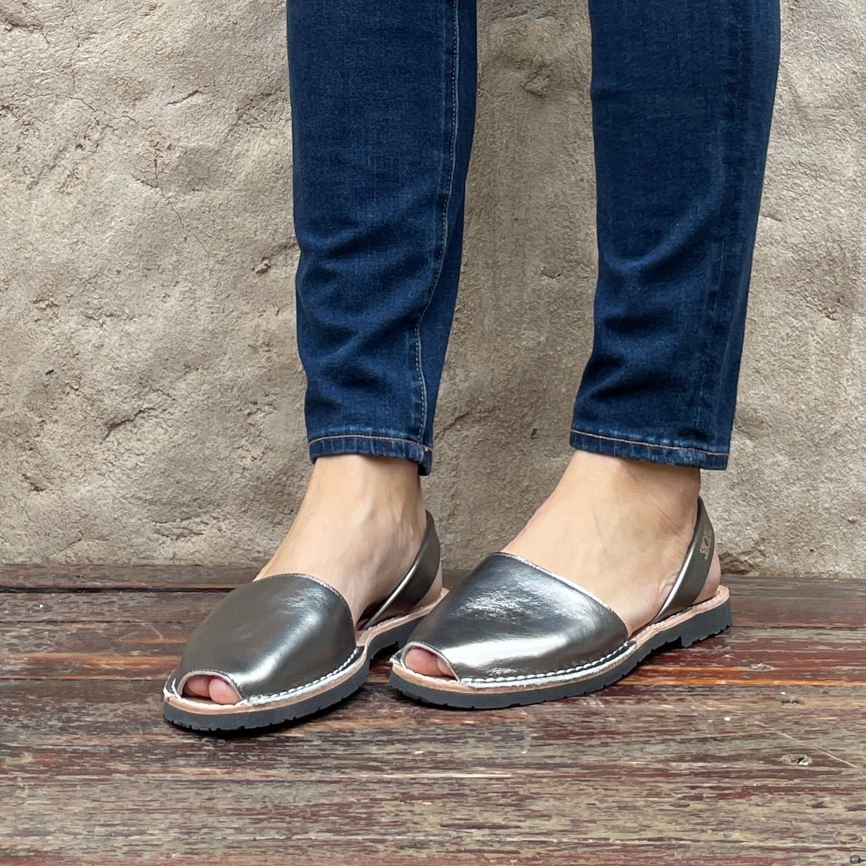 Classic Avarca in Metallic Pewter - Shoeq