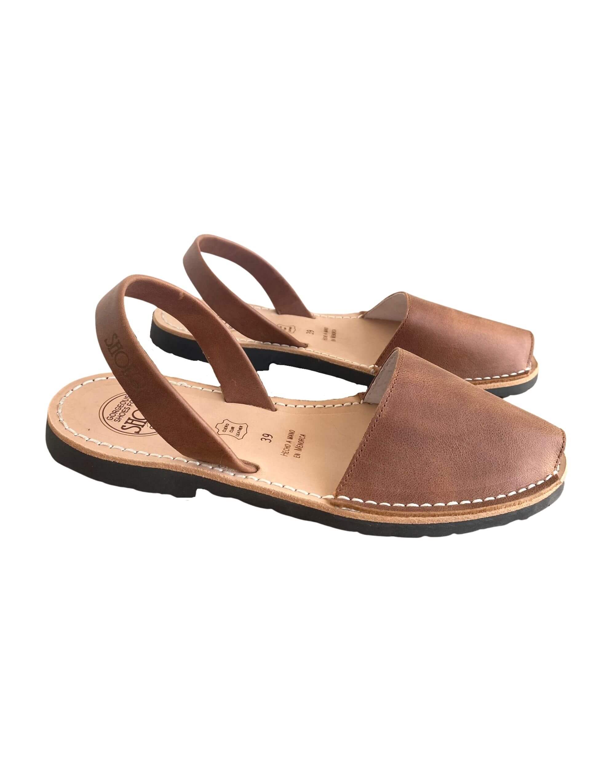 Flexible rubber sole Classic Avarca traditional brown leather design
