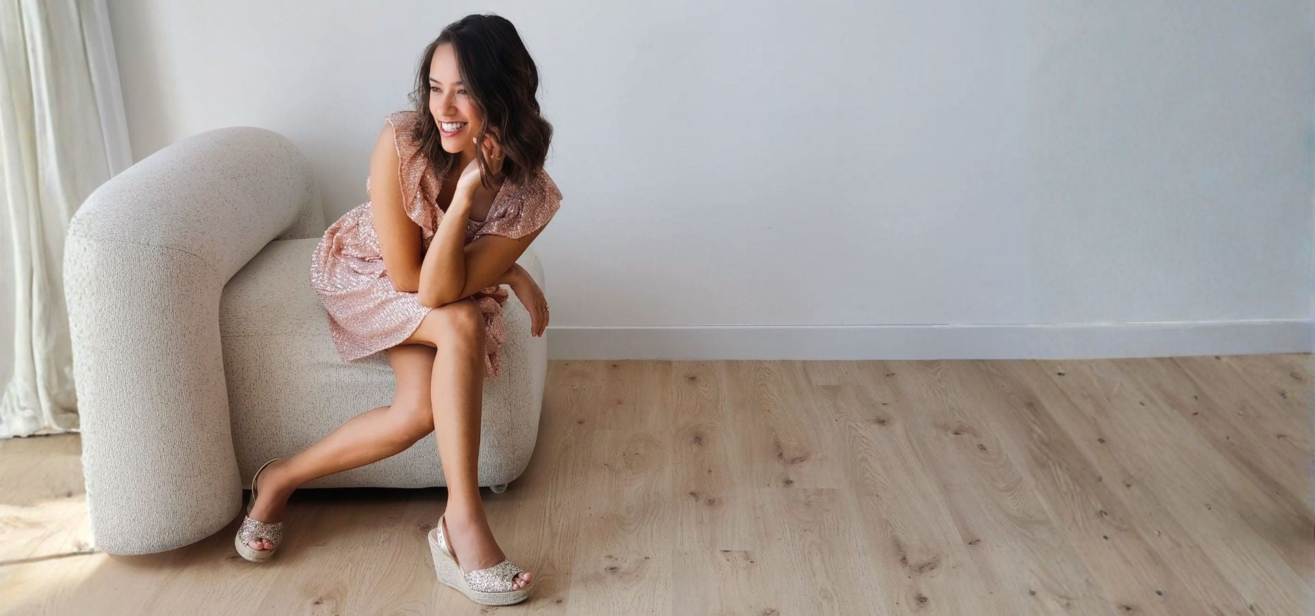 slider image slider_item_LNrnH9