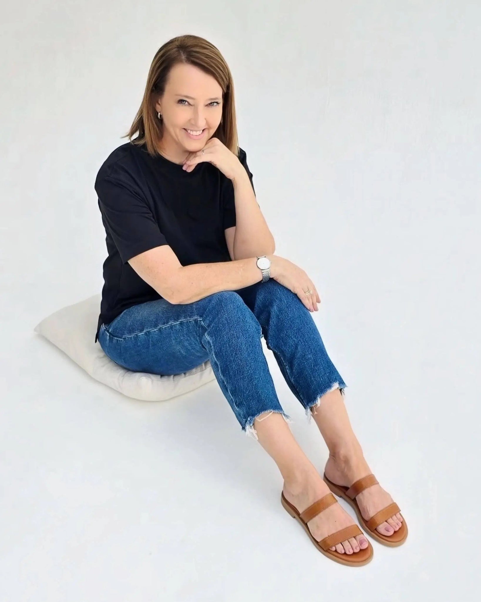 Aria LUXE Slide in Tan - Shoeq