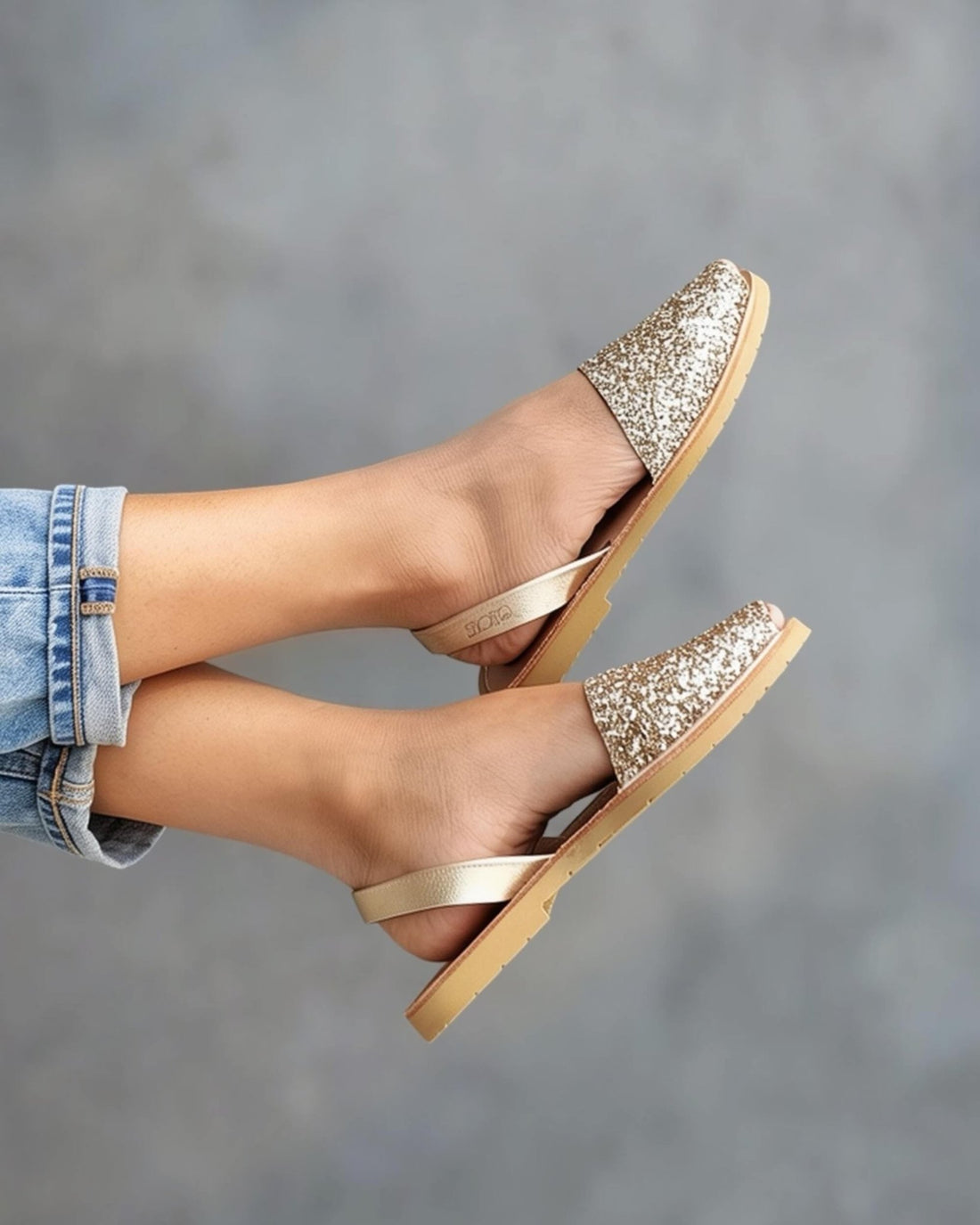 Classic Avarca in Champagne Glitter - Shoeq