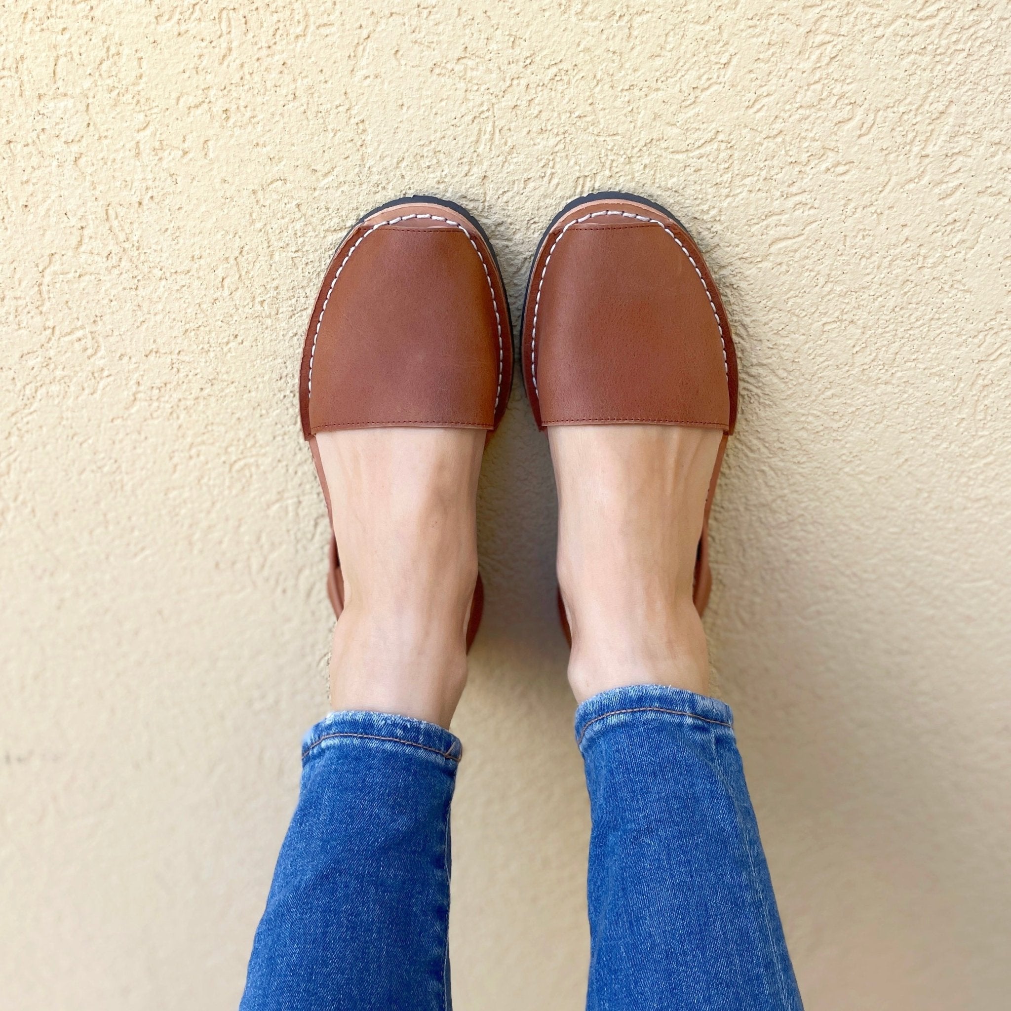 Classic Avarca in Chocolate - Shoeq