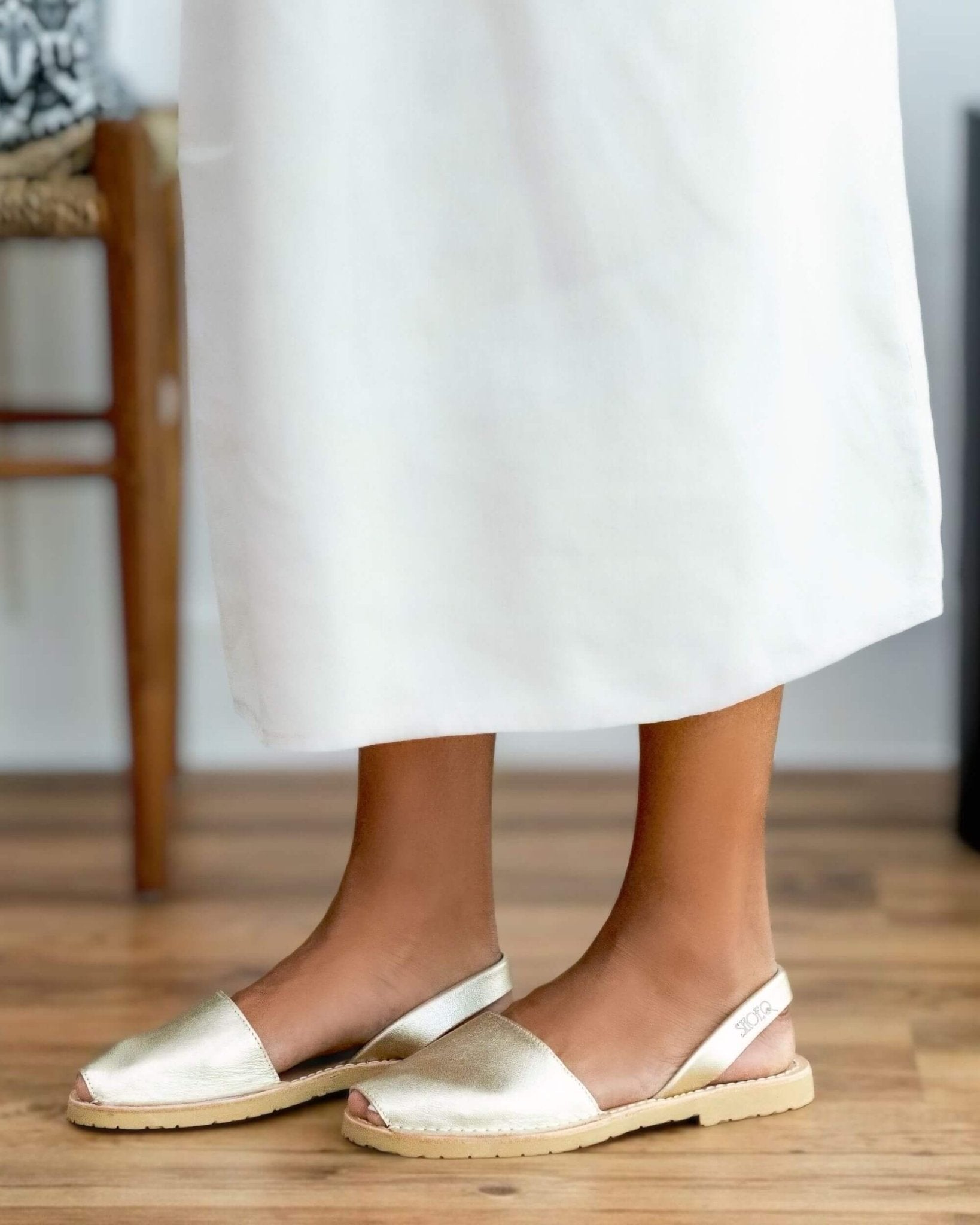 Classic Avarca champagne gold leather flat sandals for women UAE
