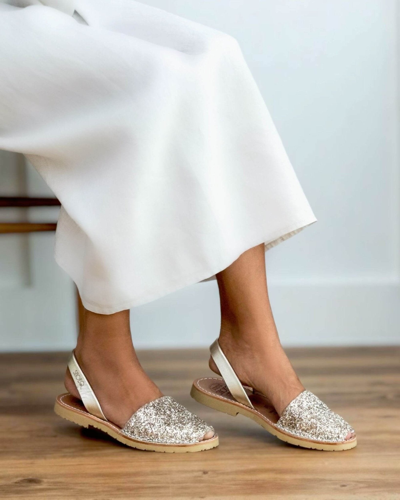 Classic Avarcas in Champagne Glitter - Shoeq