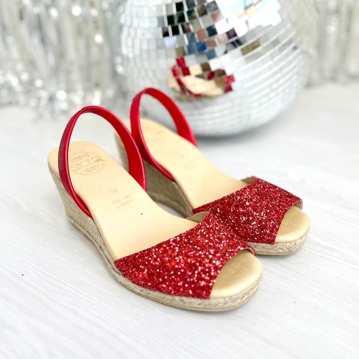 Classic Wedge ('23 Edit) in Red Glitter