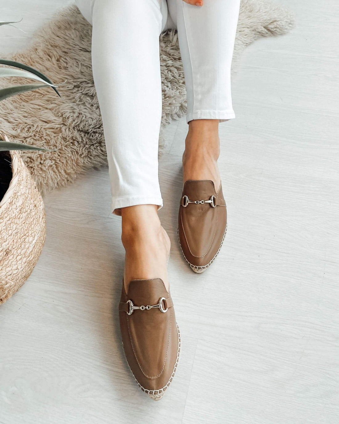 Espadrille Mule in Mocha - Shoeq