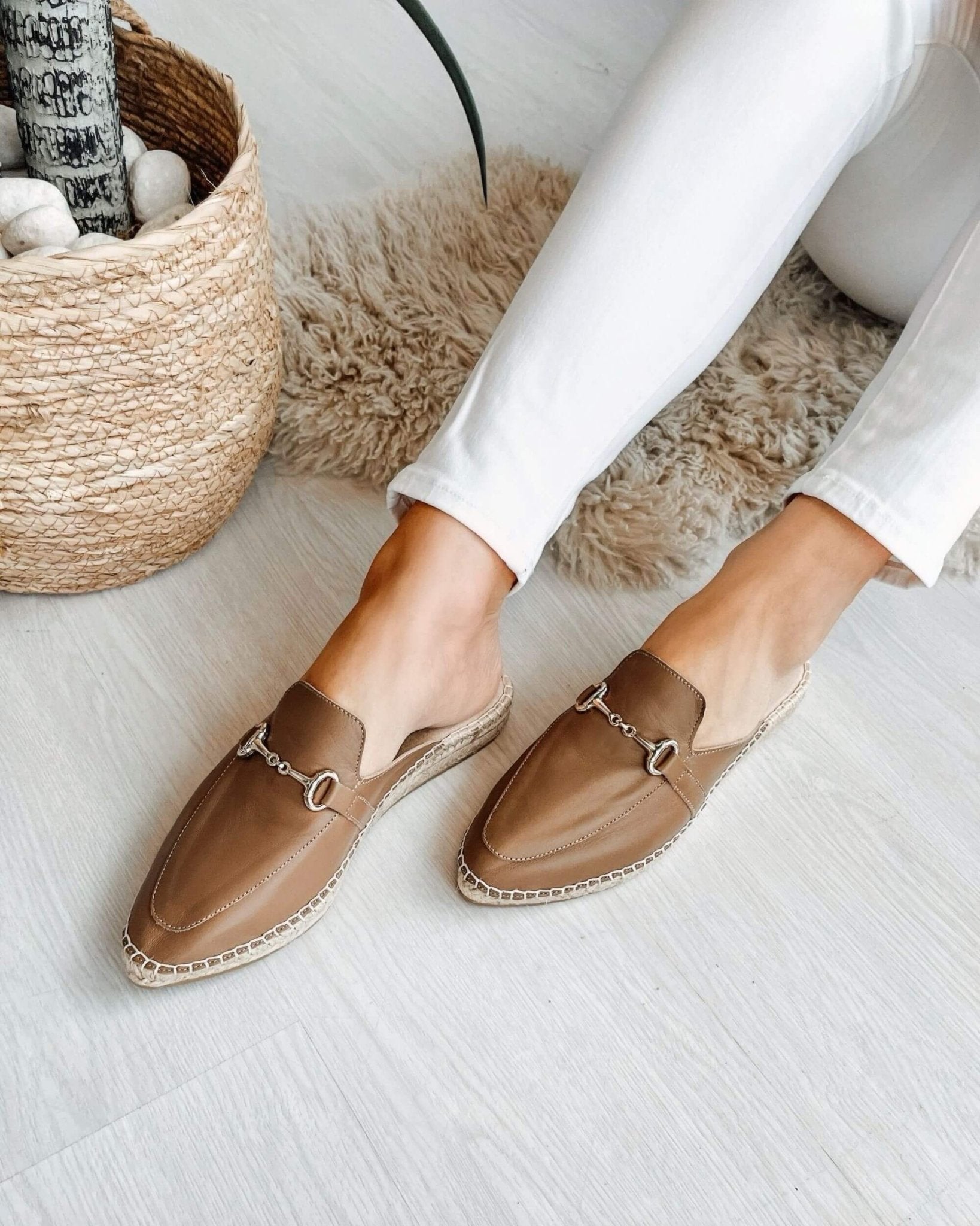 Mocha leather closed-toe mules back view jute detail
