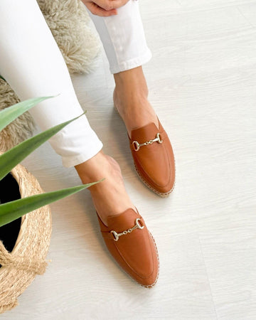 Espadrille mule in tan leather handcrafted La Rioja Spain