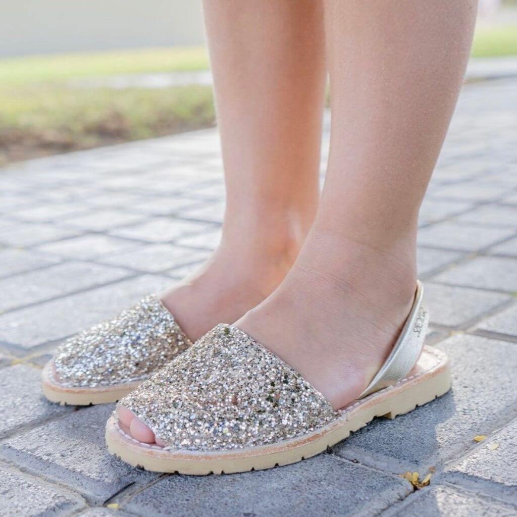 Girls Classic Avarca in Champagne Glitter - Shoeq