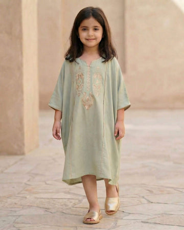 Girls Classic Avarca in Champagne Metallic - Shoeq