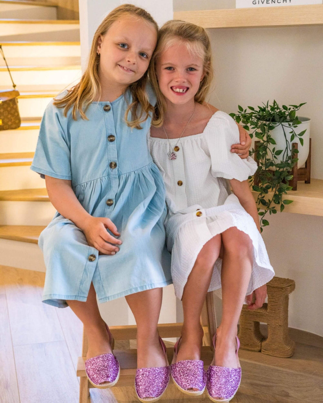 Girls Classic Avarca in Pink Glitter - Shoeq