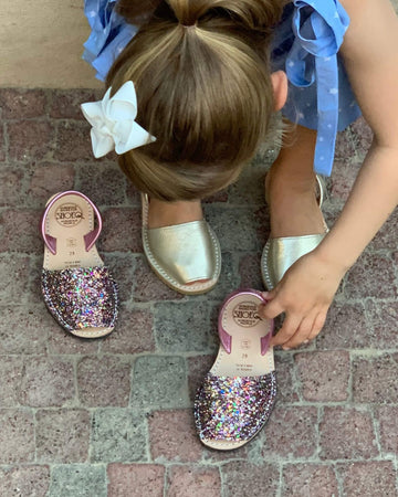 Girls Classic Avarca in Rainbow Pink Glitter - Shoeq