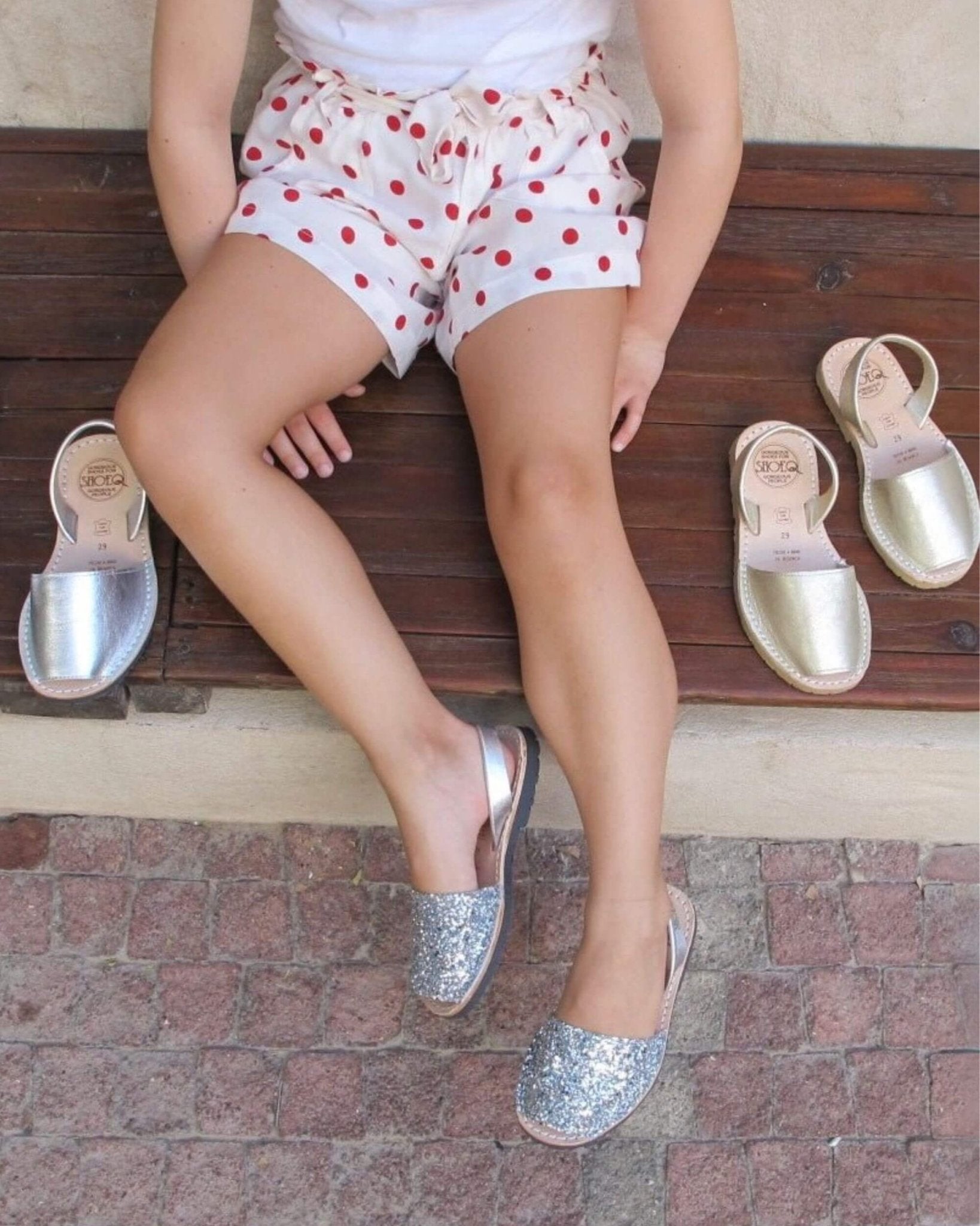 Girls Classic Avarca in Silver Glitter - Shoeq