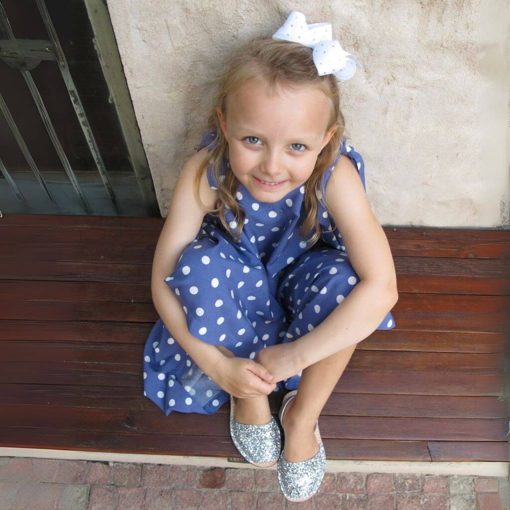 Girls Classic Avarca in Silver Glitter - Shoeq