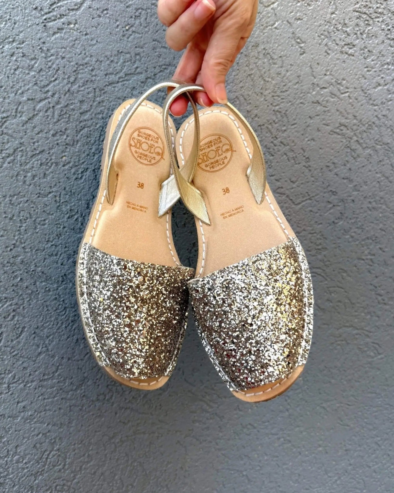 Comfortable champagne glitter flat shoes standing all day Spain