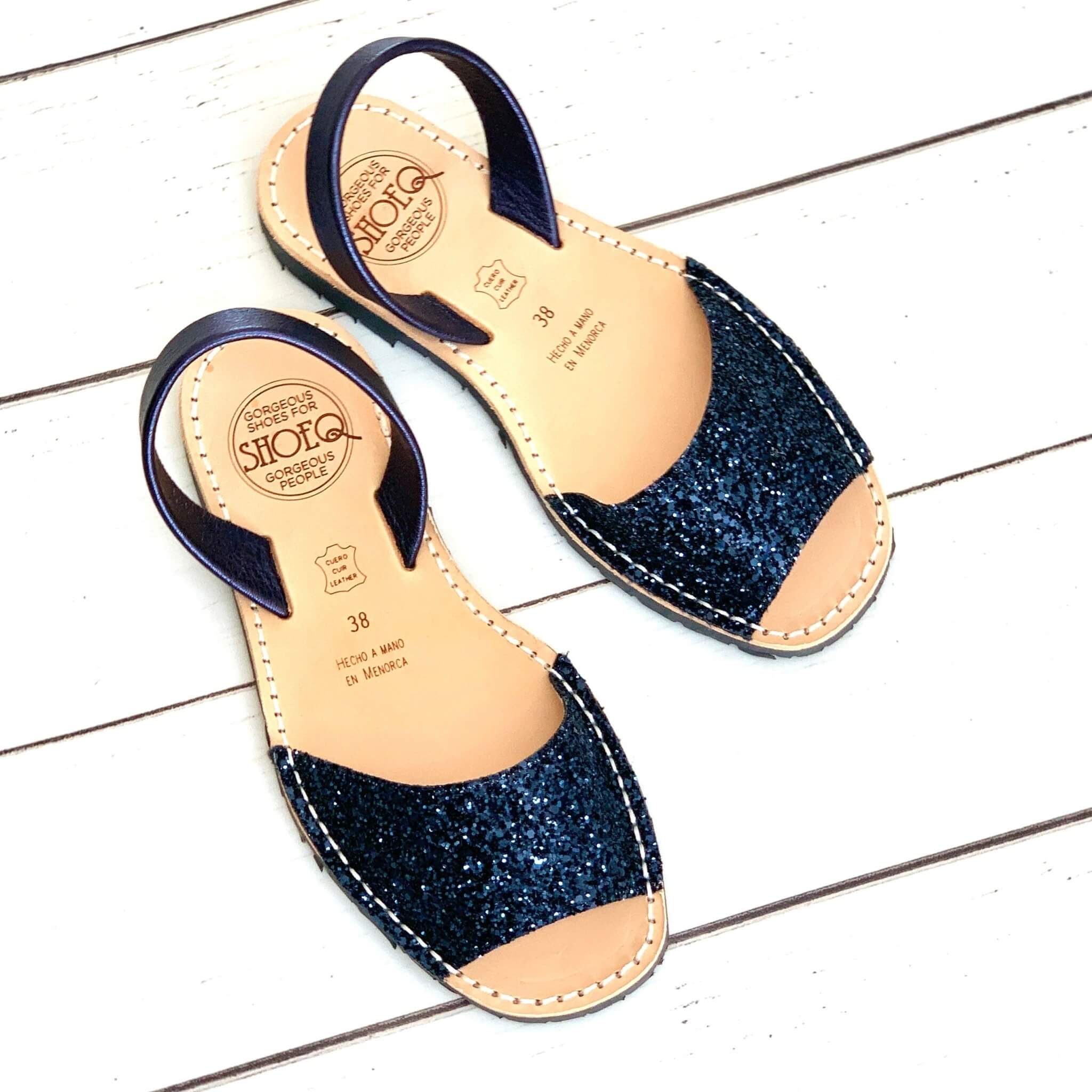 Peekaboo Avarca in Navy Glitter