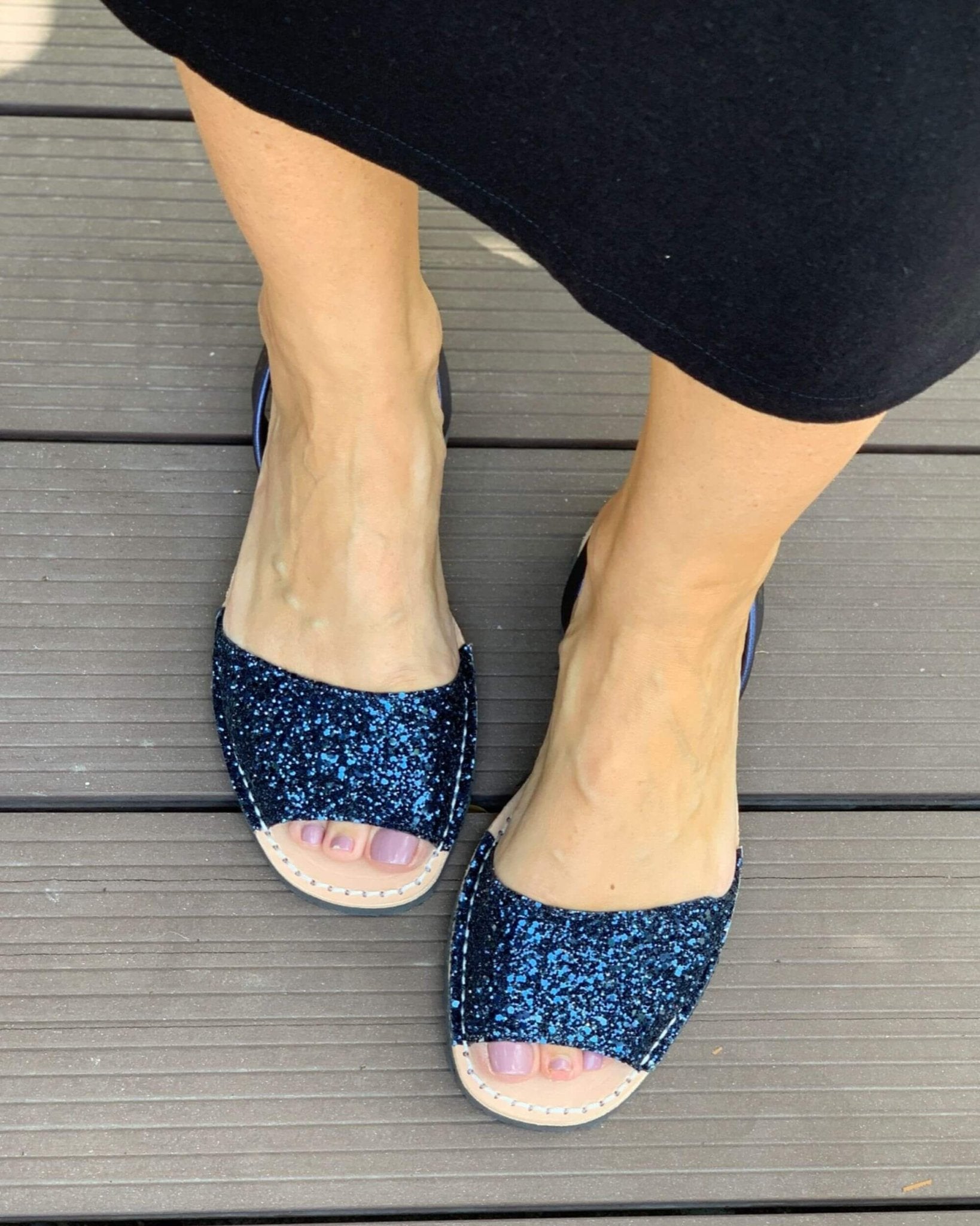 Peekaboo Avarca in Navy Glitter - Shoeq