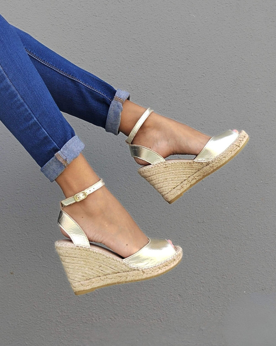 Peep Toe Wedge in Champagne - Shoeq