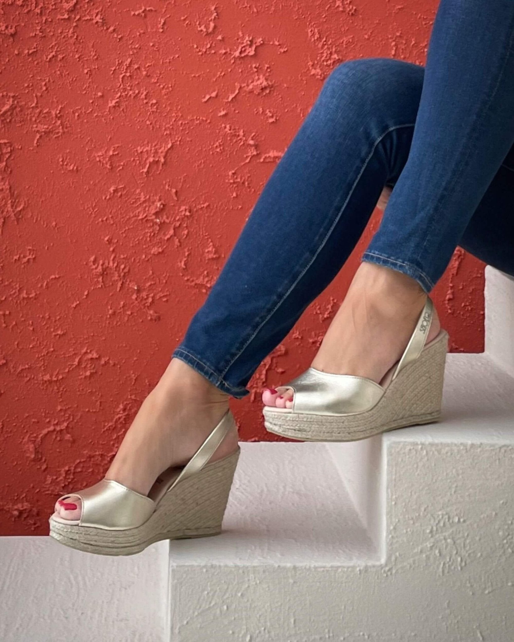 Comfortable high platform wedges champagne metallic finish