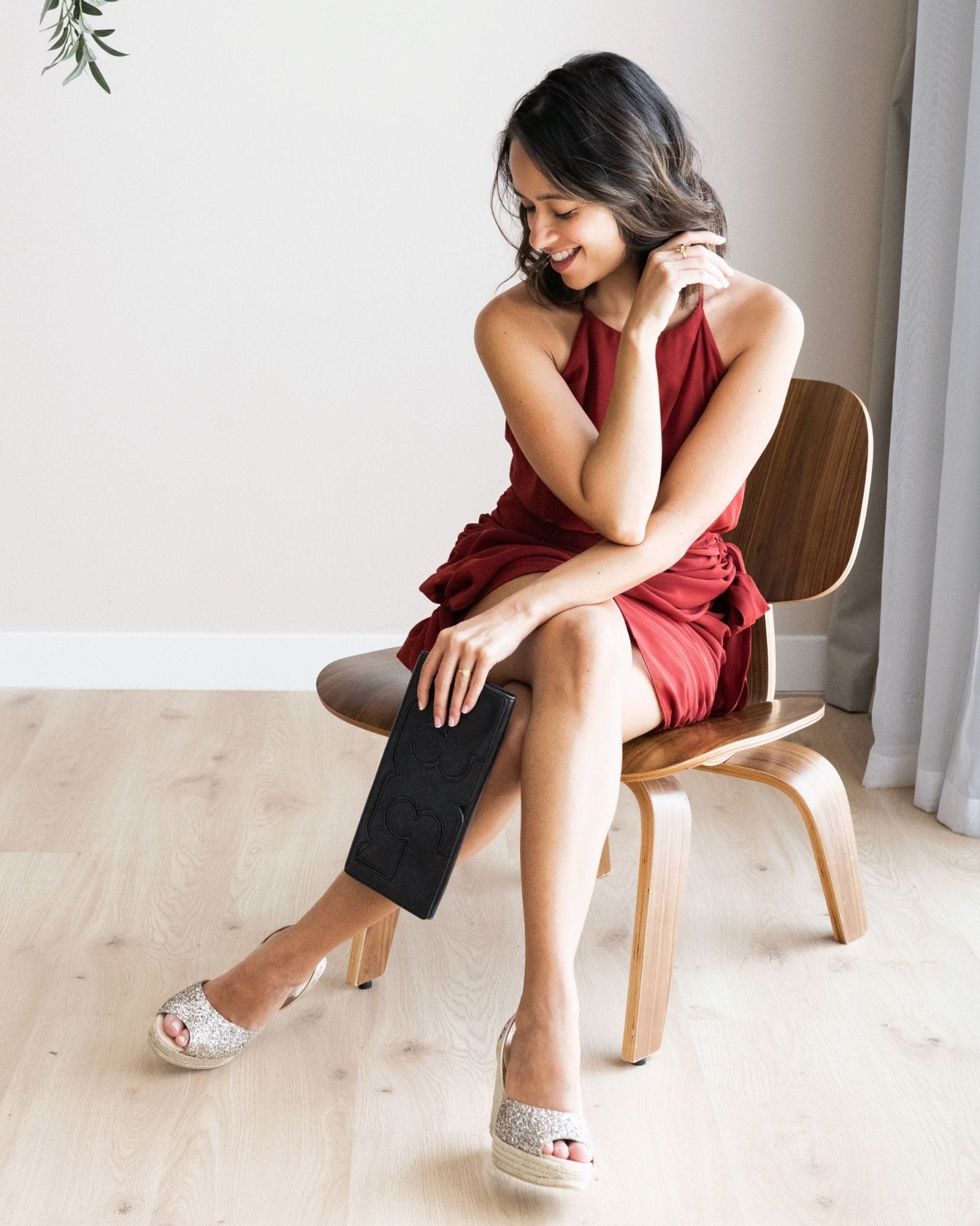 Roxy 10cm platform wedge champagne glitter on model