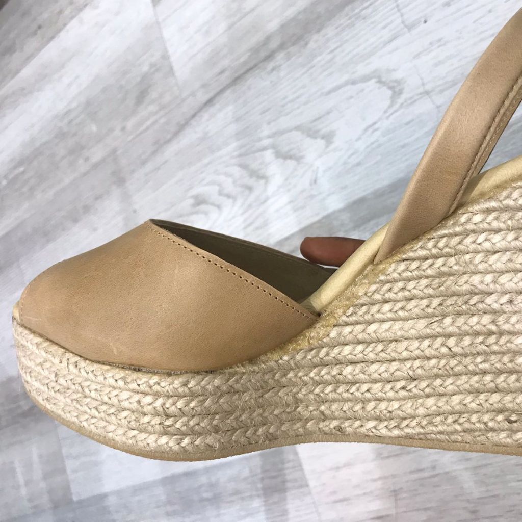 Roxy Wedge ('23 Edit) in Caramel - Outlet Item - Size 41 - Shoeq