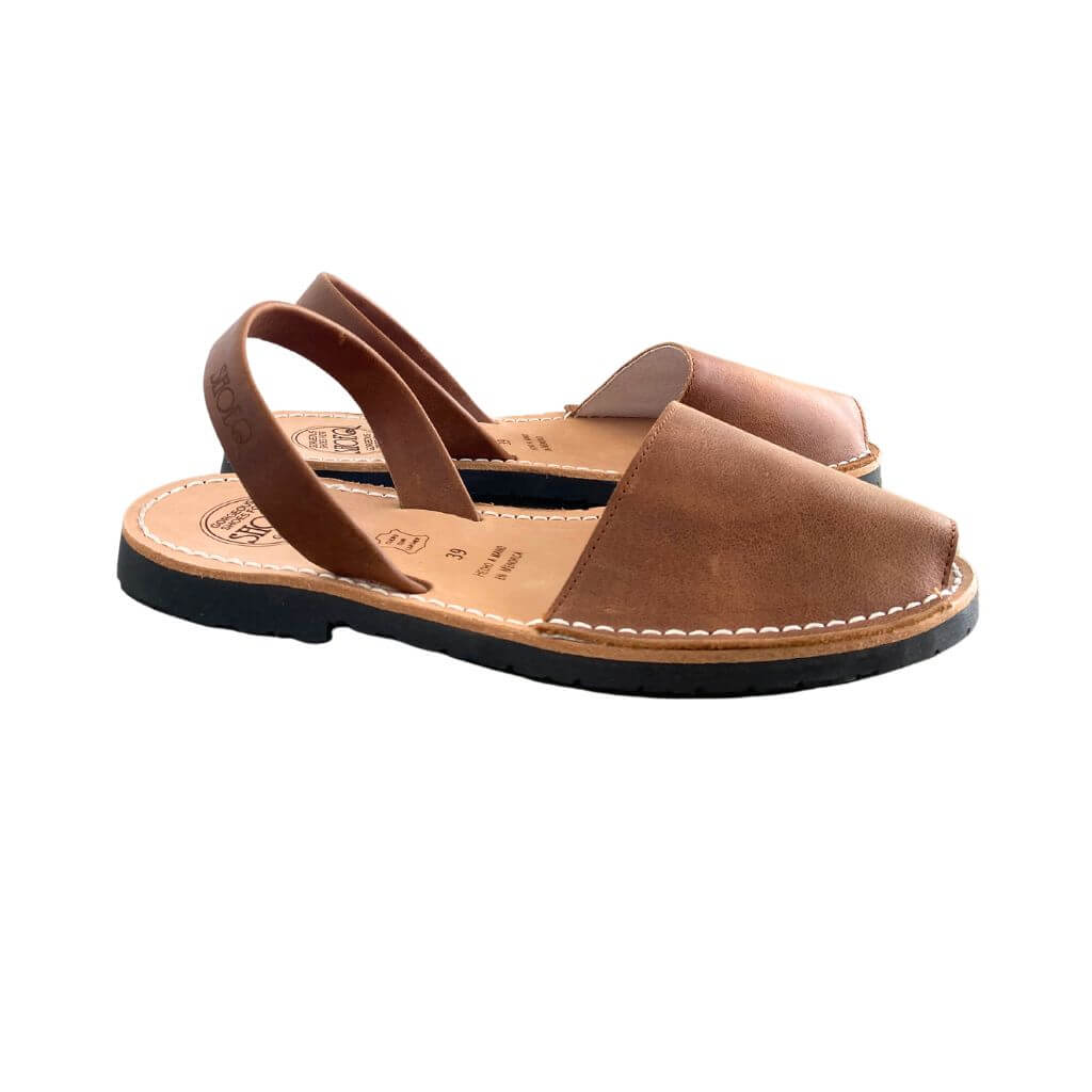 Classic Avarca in Chocolate - Shoeq