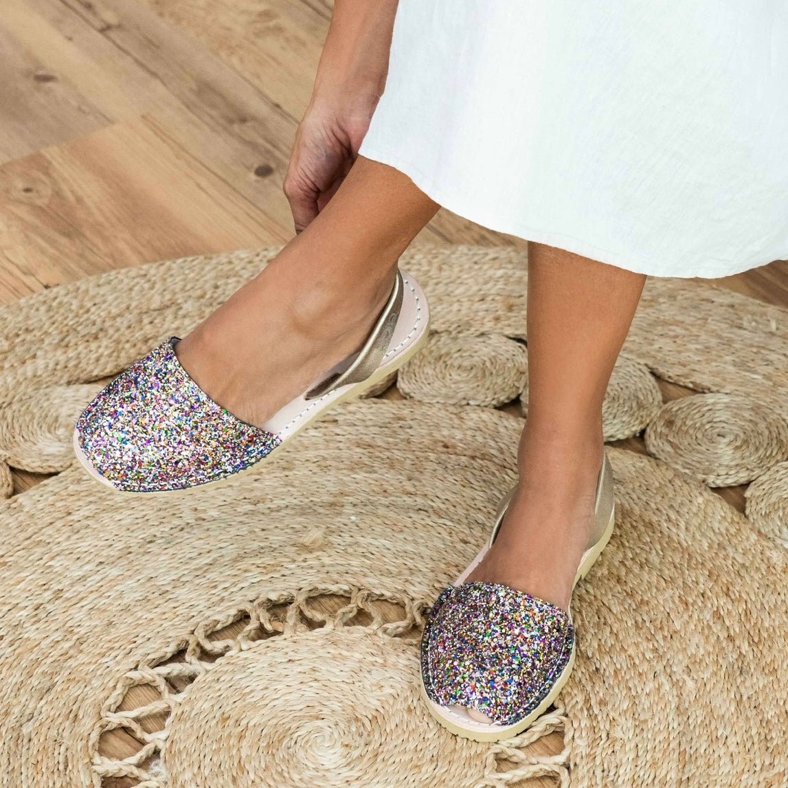 Classic Avarca in Rainbow Gold Glitter - Shoeq