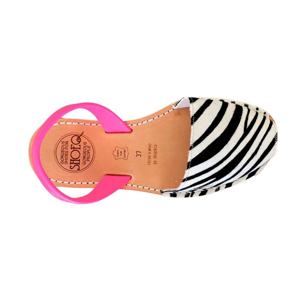 Classic Avarca in Zebra Neon - Shoeq
