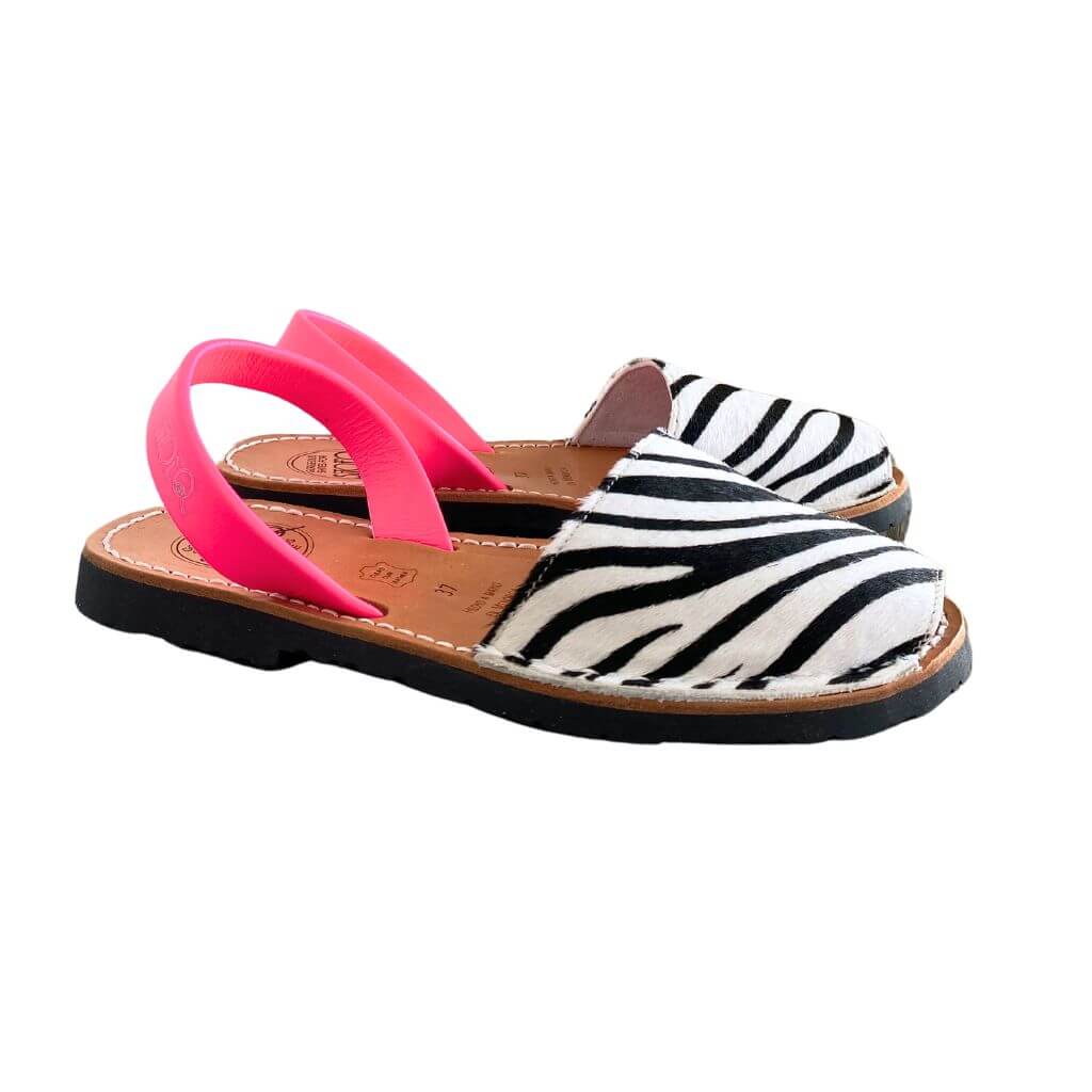 Classic Avarca in Zebra Neon - Shoeq