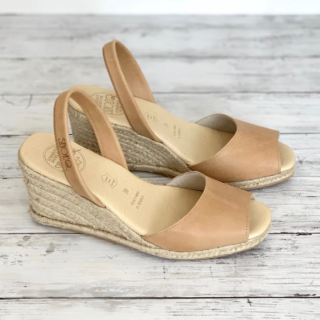 Classic Espadrille Wedge in Caramel Leather - Shoeq