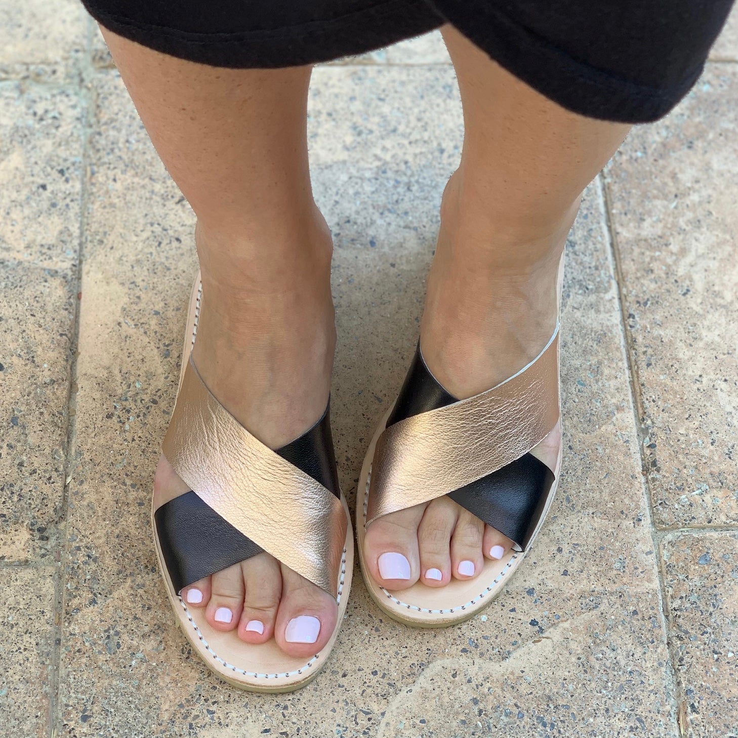 Crossover Slide in Midnight Rose - Shoeq