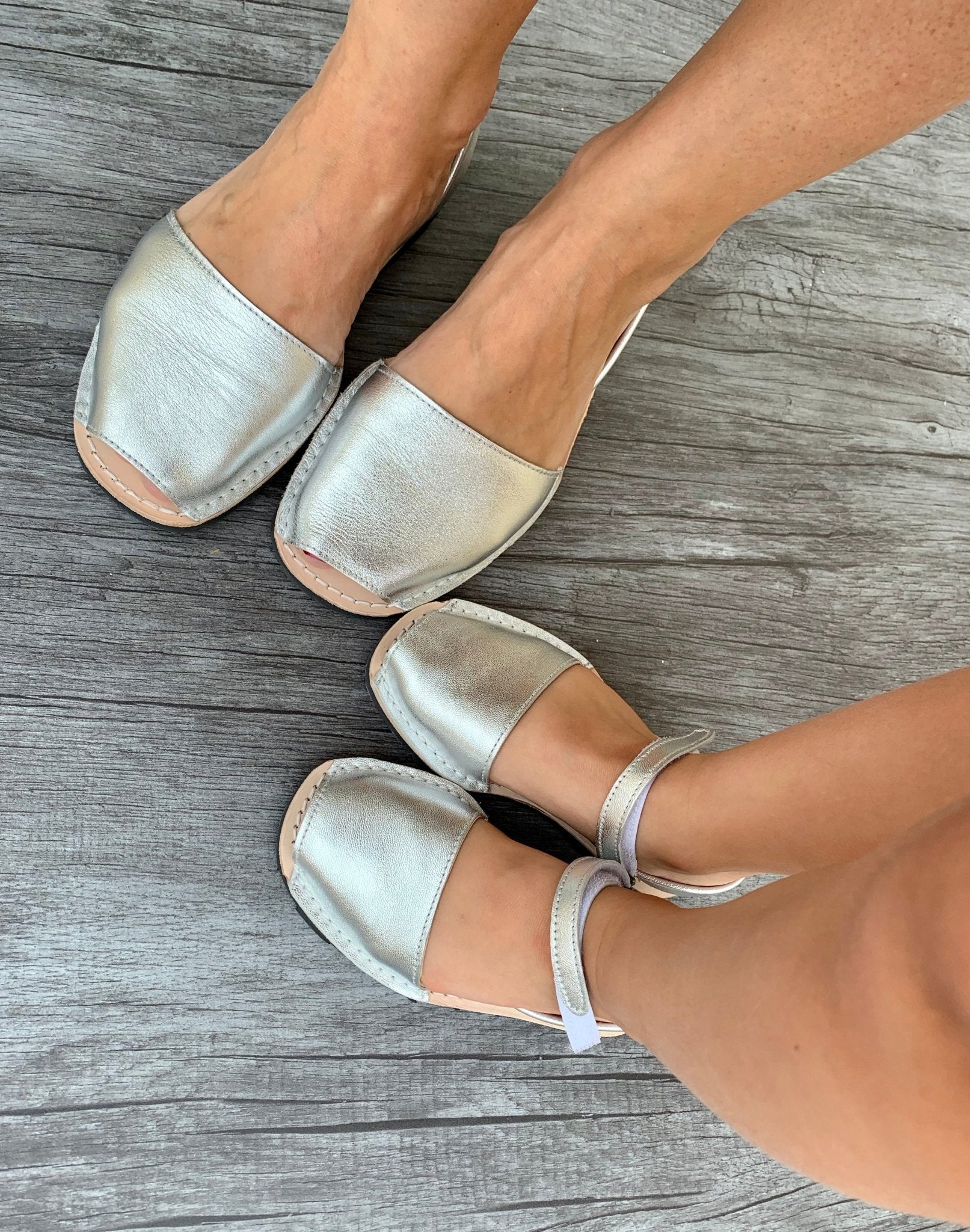 Girls Ankle Strap Avarca in Metallic Silver - Shoeq