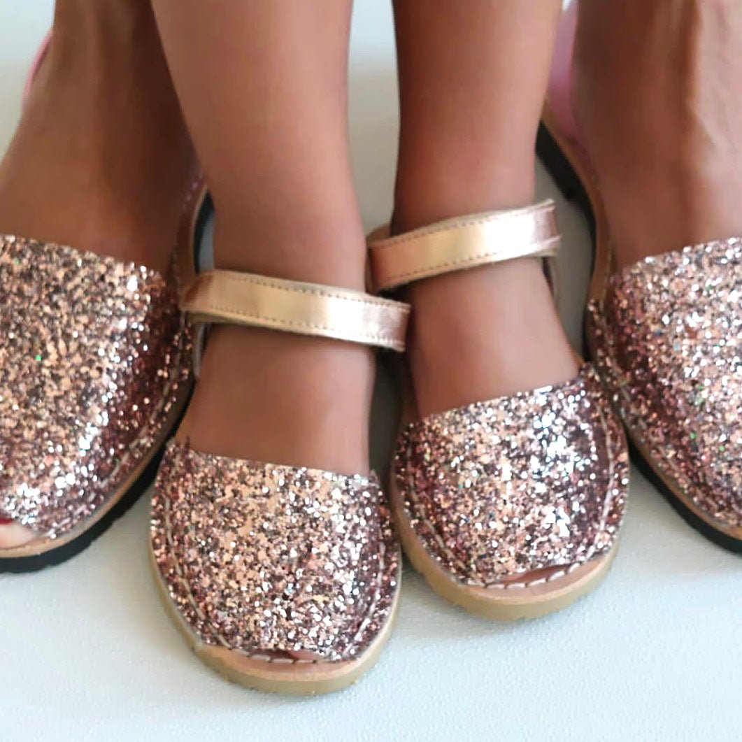 Girls Ankle Strap Avarca in Rose Gold Glitter - Shoeq