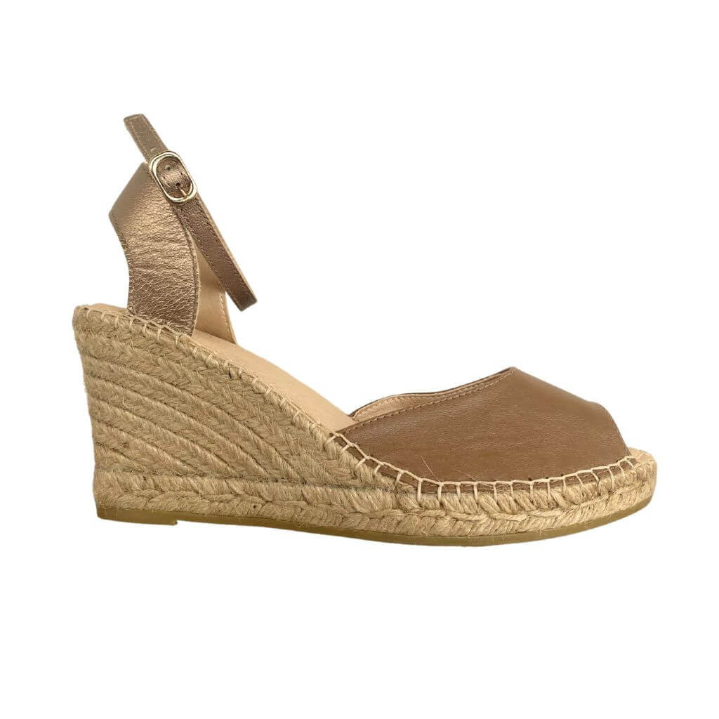 Neutral espadrille wedge top