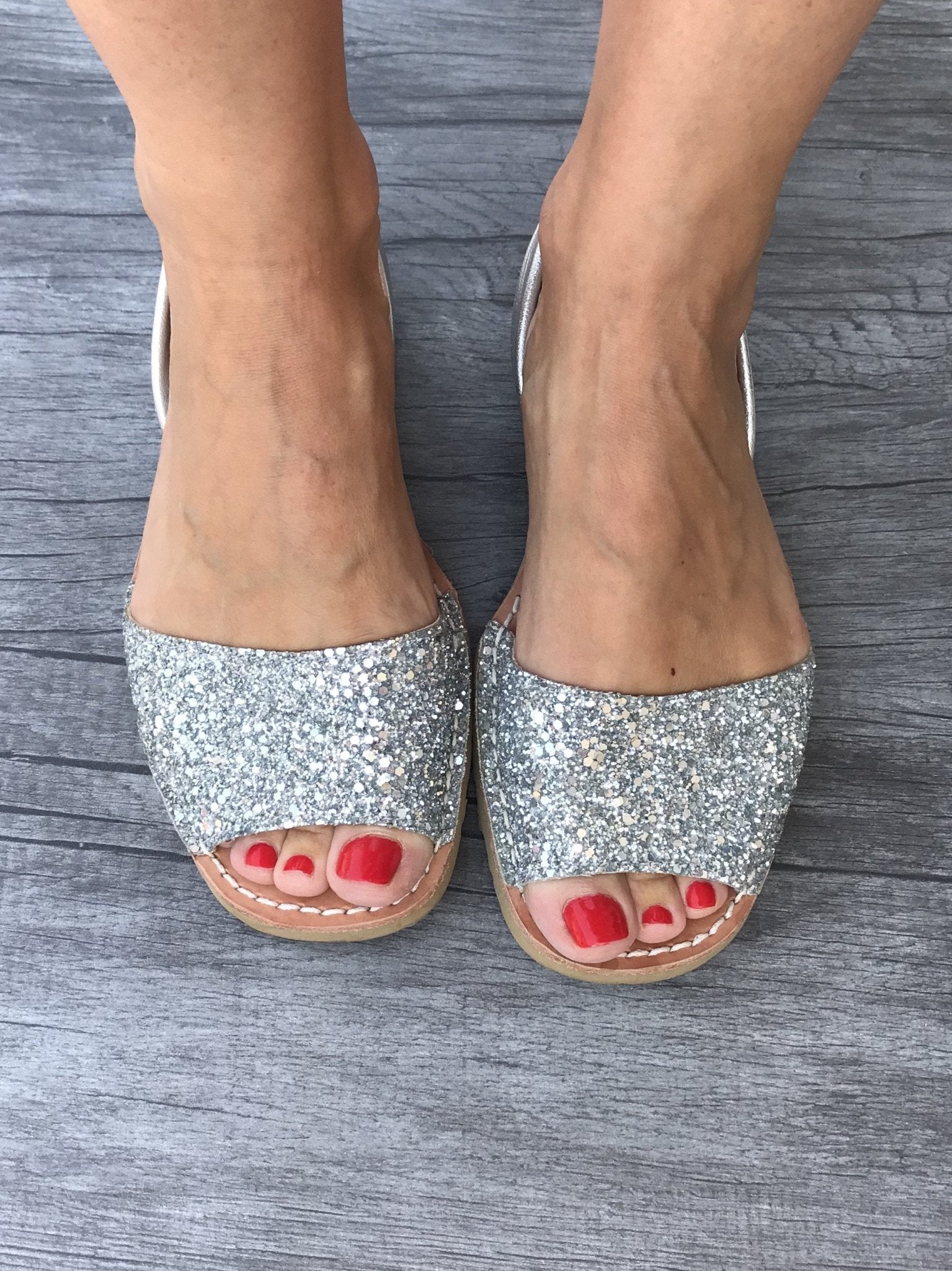PONS BRAND Silver Glitter Peekaboo Avarca - Shoeq