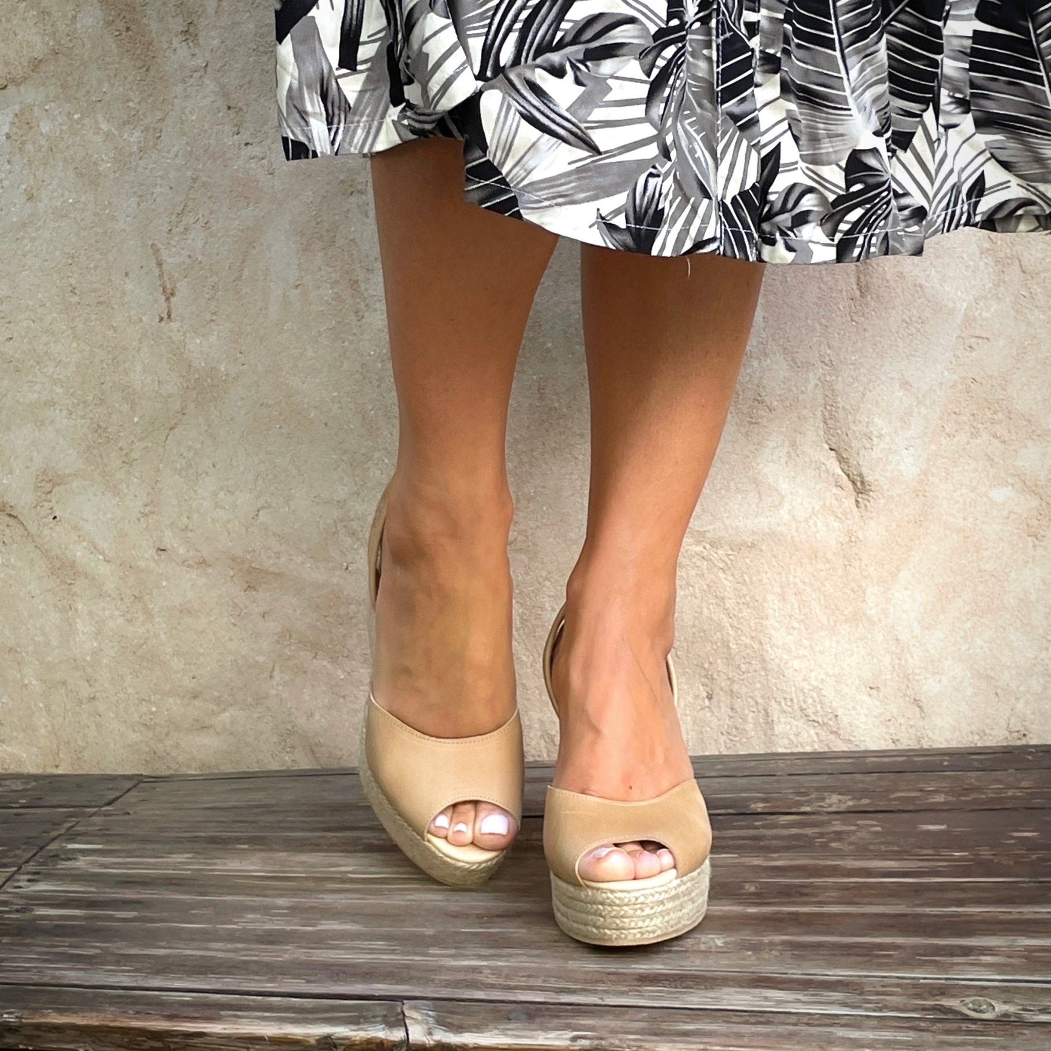 Roxy Espadrille Wedge in Caramel - Shoeq