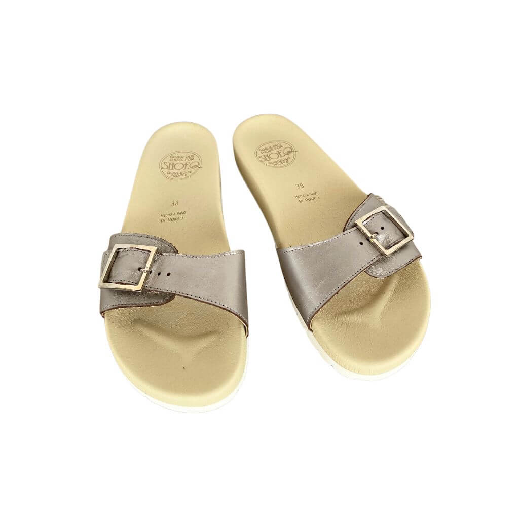 Sophia Slide in Platinum - Shoeq