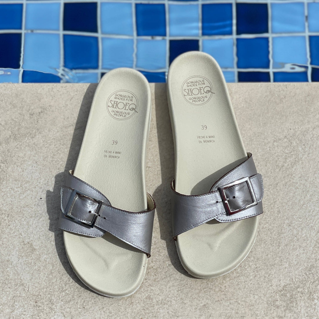 Sophia Slide in Platinum - Shoeq